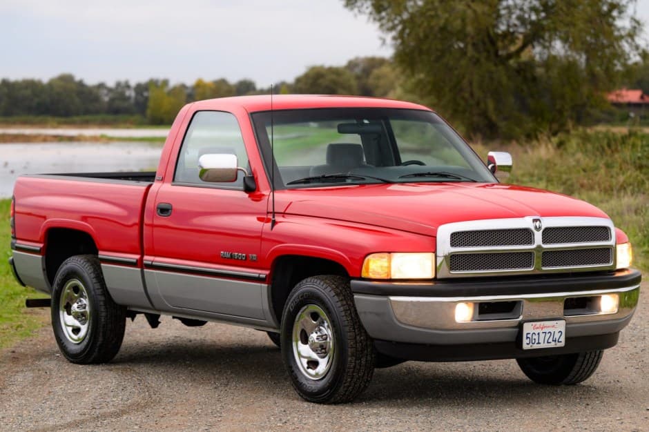 1997 Dodge Ram 1500 (1994-2001) sold for $12,500
