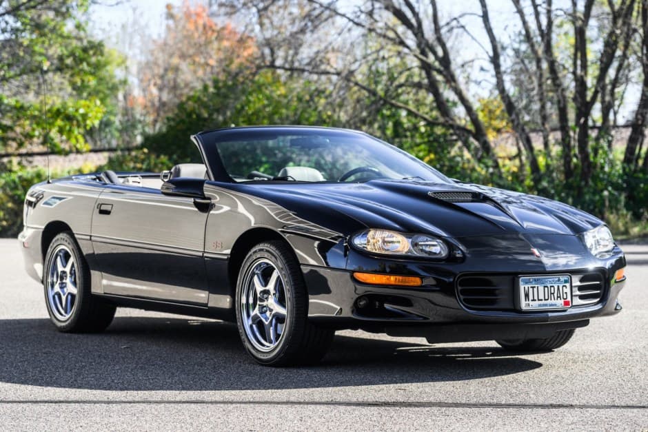 2002 Chevrolet Camaro (4th Generation – 1993-2002) sold for $17,500