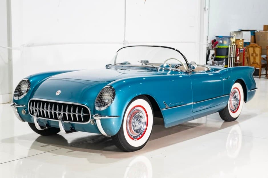 1954 Chevrolet Corvette C1 sold for $90,000
