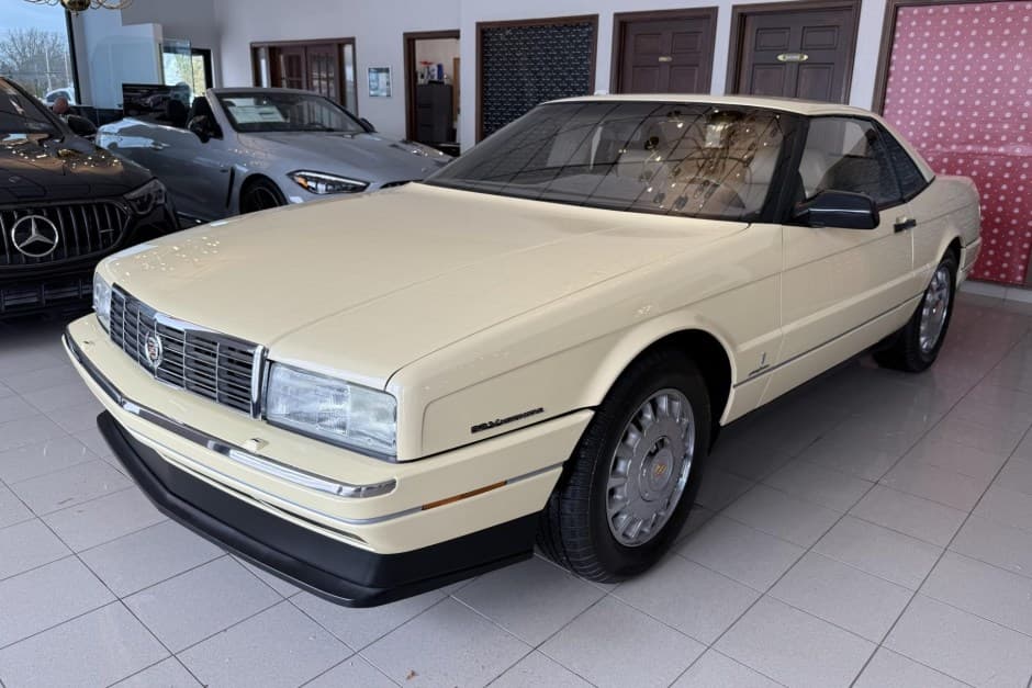 1993 Cadillac Allanté sold for $18,500