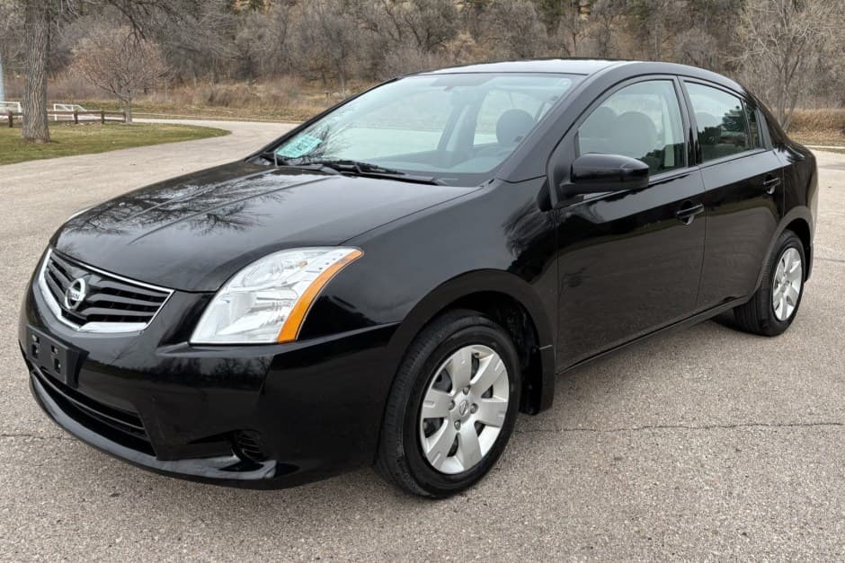 2010 Nissan  sold for $4,600