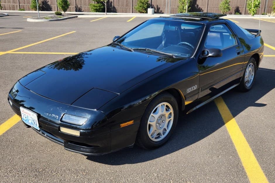 1990 Mazda RX-7 FC sold for $13,500