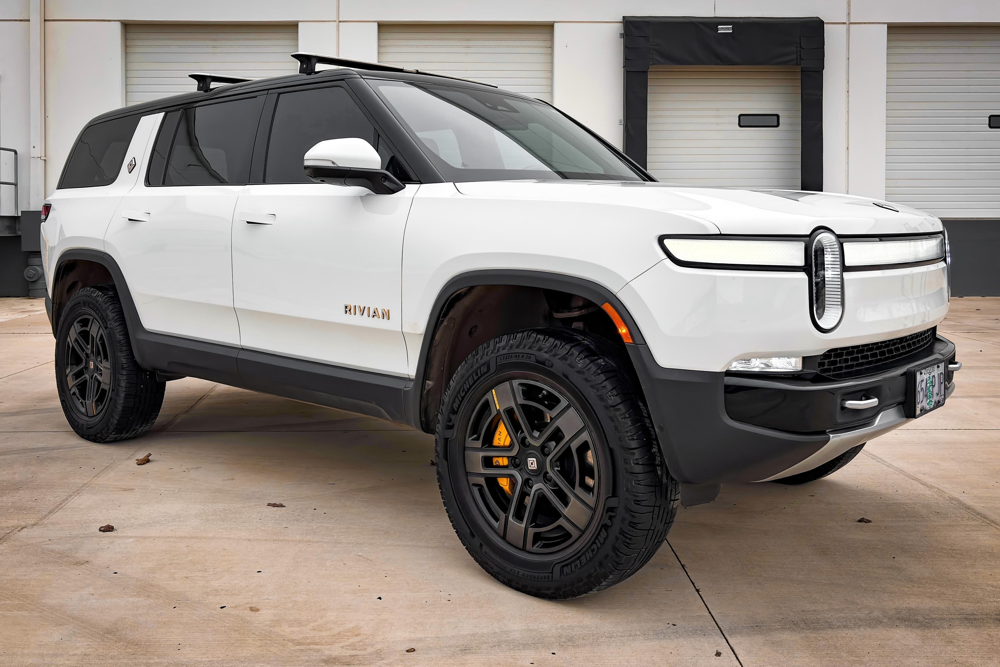 2023 Rivian R1S sold for $52,600