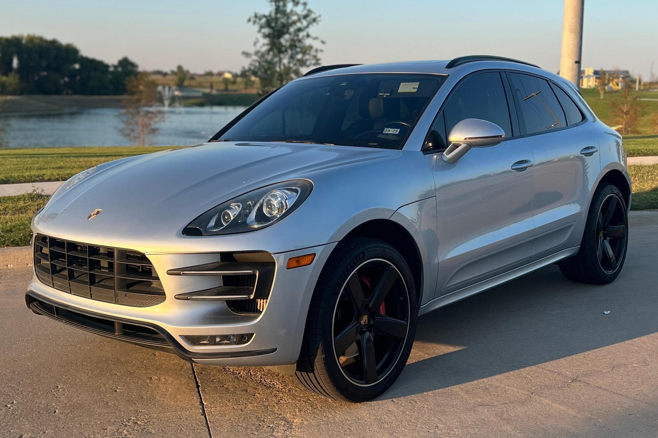 2015 Porsche Macan sold for $22,269