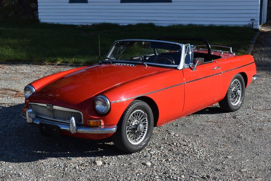 1969 MG MGB sold for $16,000