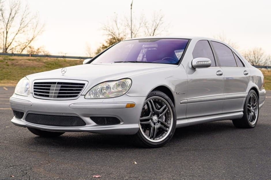 2006 Mercedes-Benz W220 S-Class sold for $15,805