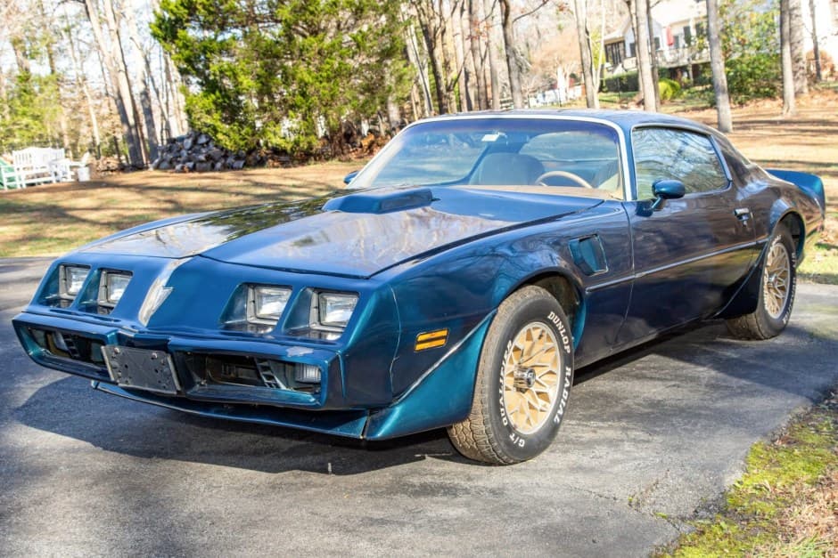 1979 Pontiac Firebird (2nd Generation – 1970-1981) sold for $7,050