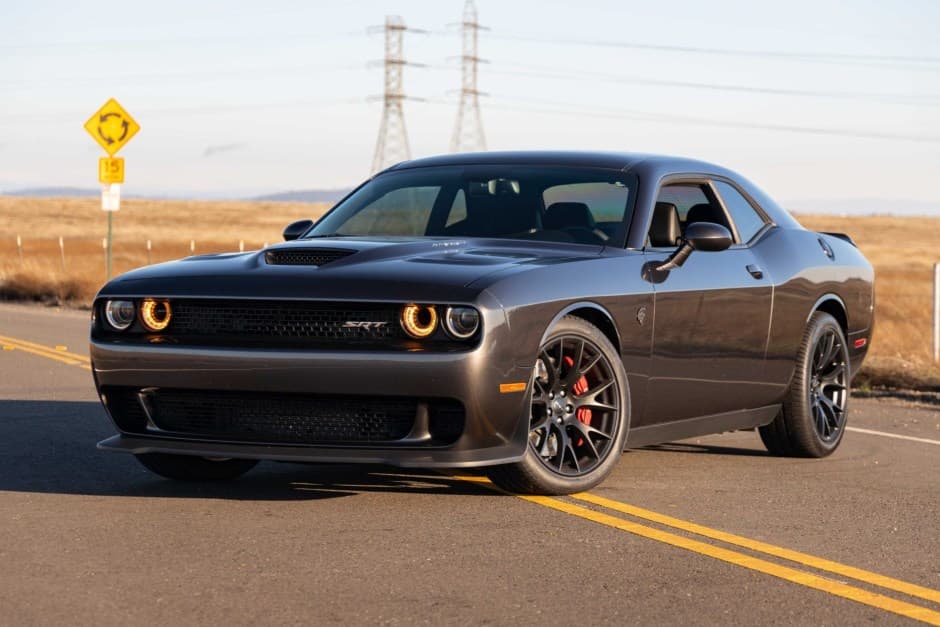 2015 Dodge Challenger SRT Hellcat sold for $44,500