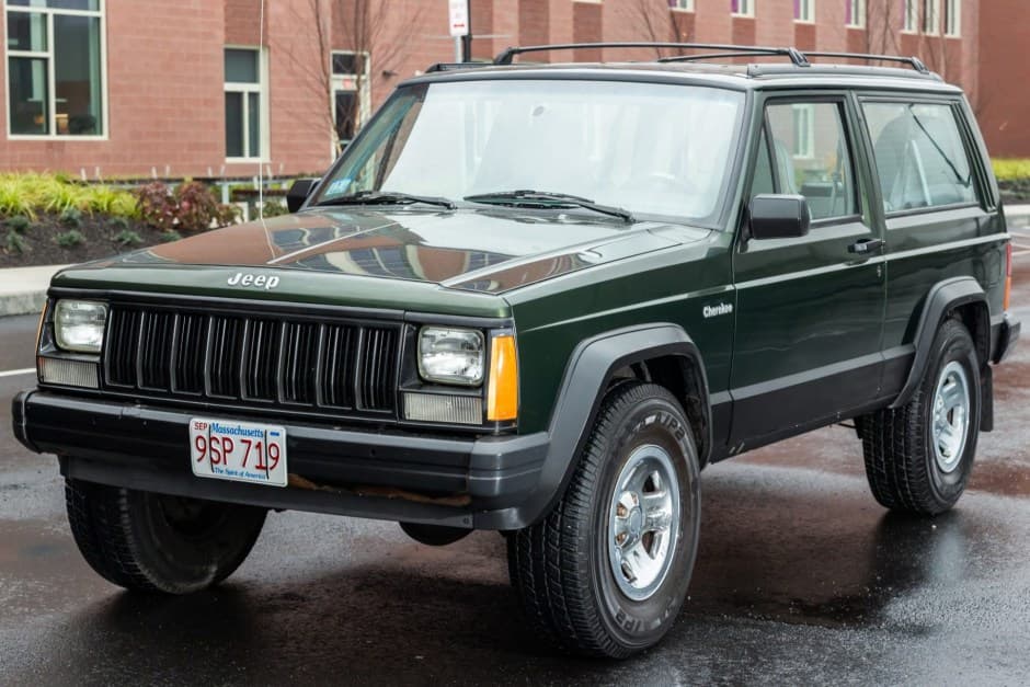 1996 Jeep XJ Cherokee sold for $7,350