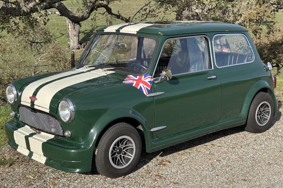 1964 Mini Mk I-III Cooper sold for $11,000