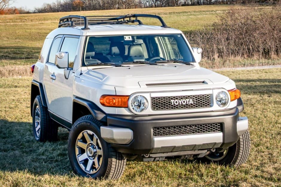 2014 Toyota FJ Cruiser sold for $35,250