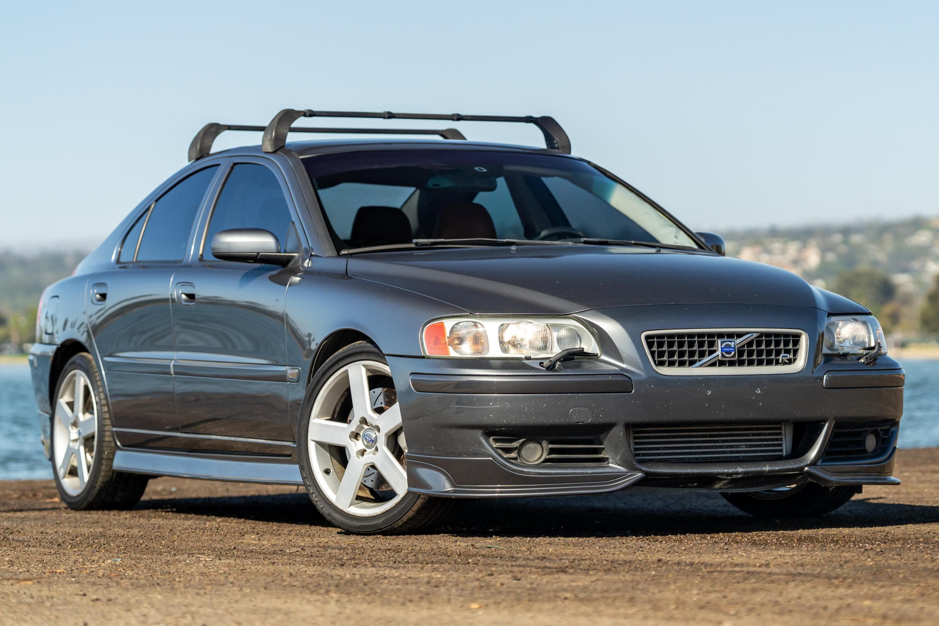 2005 Volvo S60 sold for $10,150