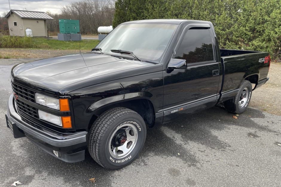 1992 Chevrolet 454 SS sold for $32,000