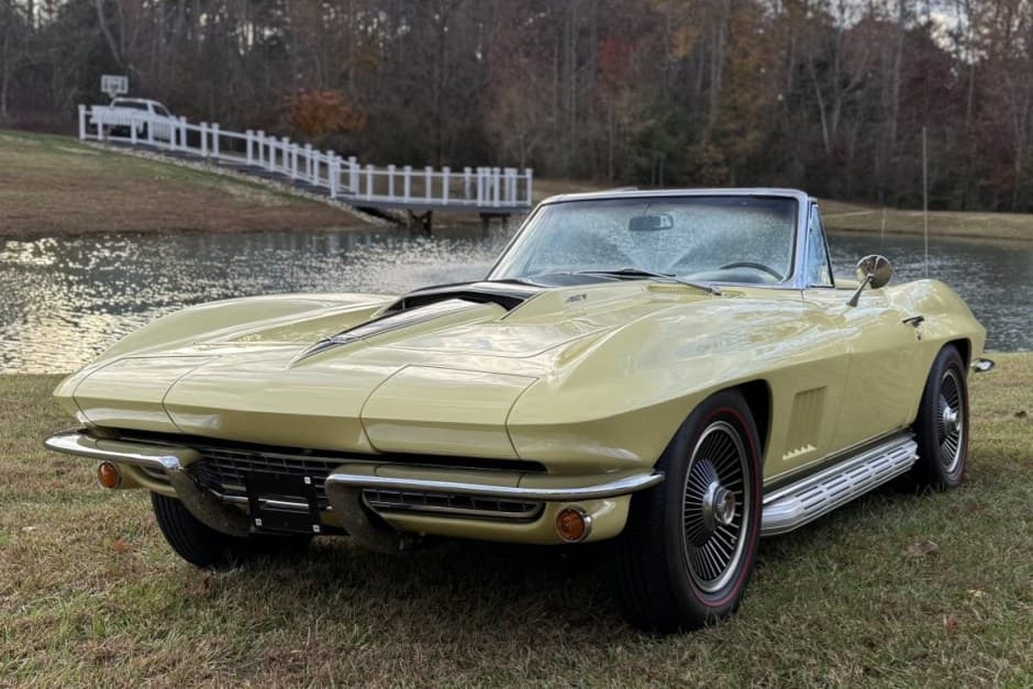 1967 Chevrolet Corvette C2 sold for $79,500