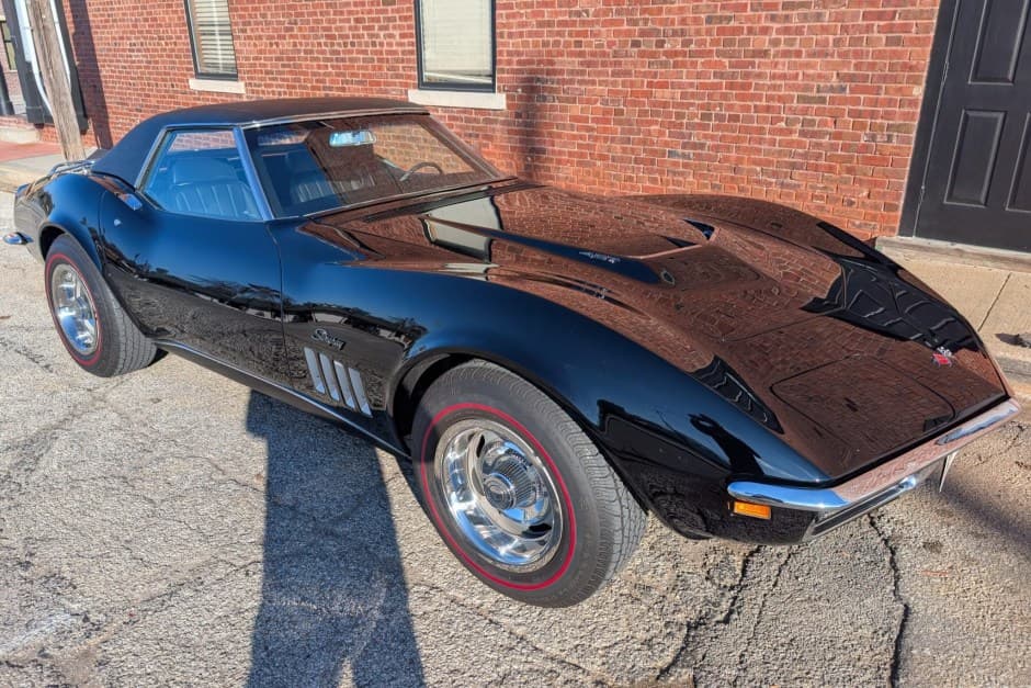 1969 Chevrolet Corvette C3 sold for $45,250