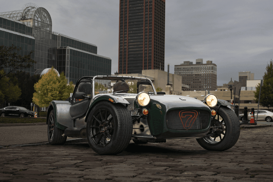 2013 Caterham Seven sold for $32,000