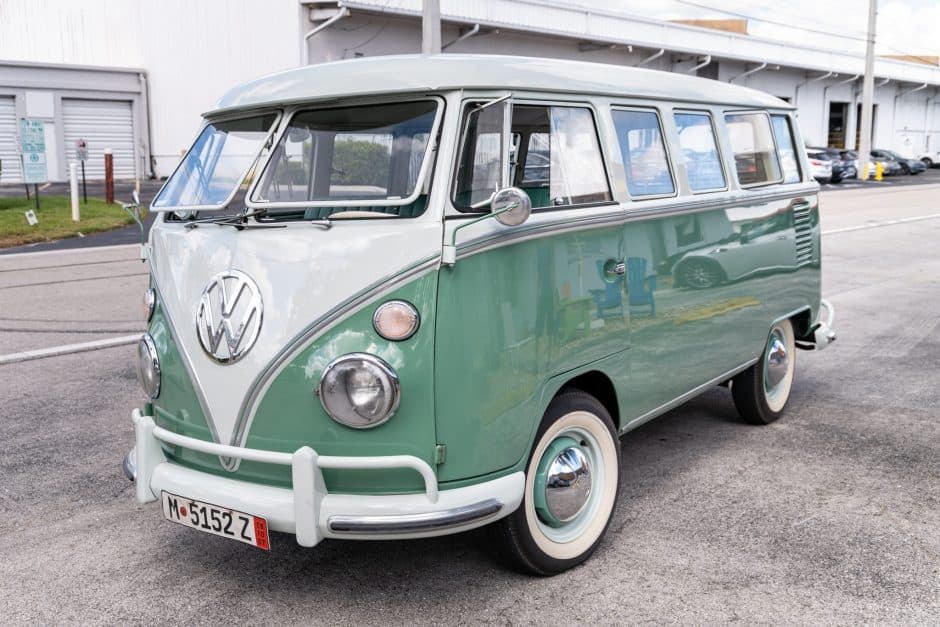 1963 Volkswagen Split-Window Bus sold for $55,000