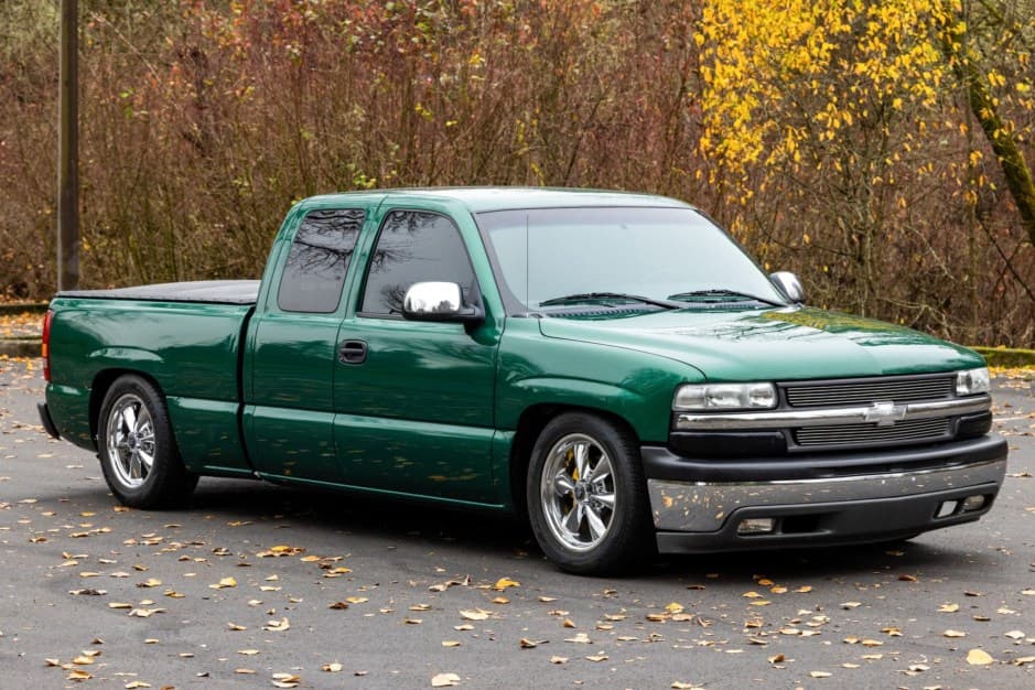 1999 Chevrolet Silverado GMT800 (1999-2007) sold for $12,500