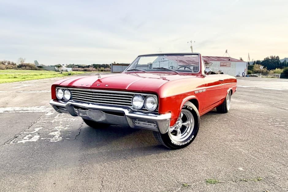 1965 Buick Special sold for $11,250