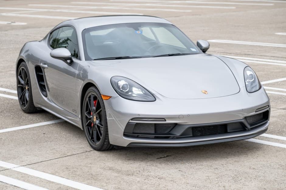 2018 Porsche 982 718 Cayman sold for $68,500
