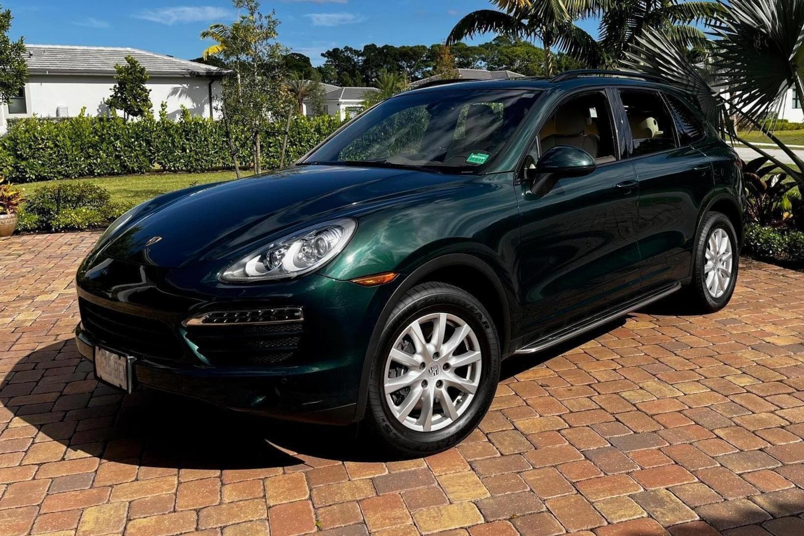 2014 Porsche Cayenne sold for $70,000