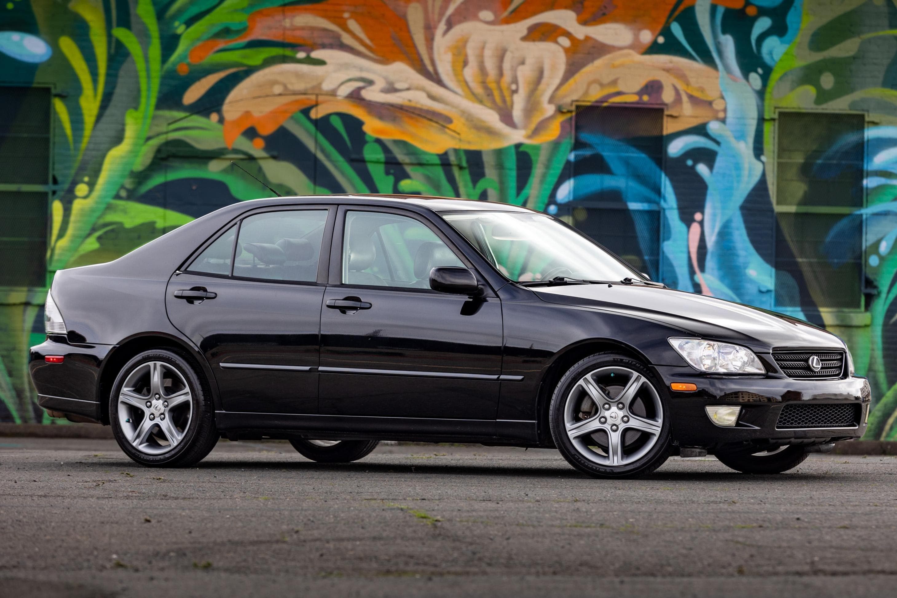 2002 Lexus IS sold for $6,100
