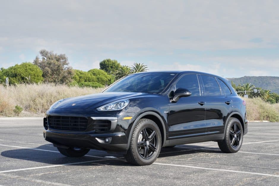 2015 Porsche 958 Cayenne (2011-2018) sold for $24,500