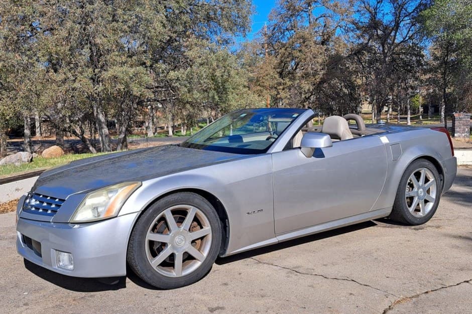 2004 Cadillac XLR sold for $9,000