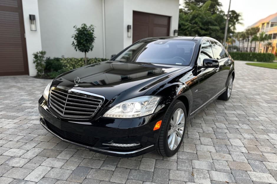 2012 Mercedes-Benz W221 S-Class sold for $12,250