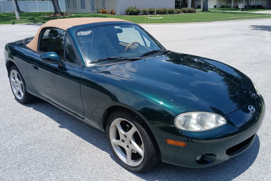 2001 Mazda NB MX-5 Miata sold for $7,000