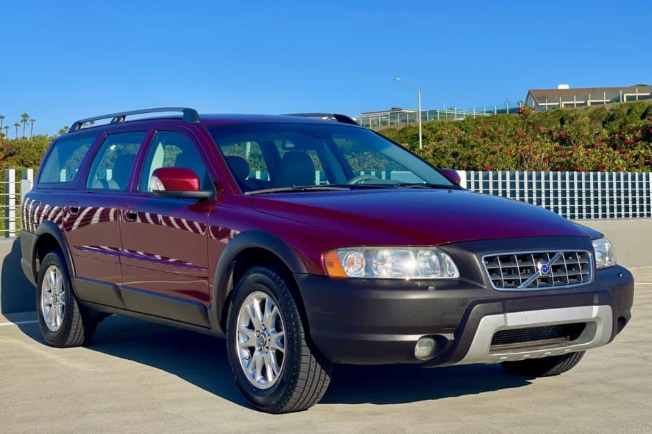 2007 Volvo XC70 sold for $14,100