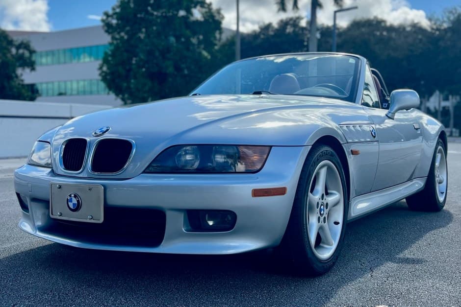 1998 BMW Z3 sold for $5,250