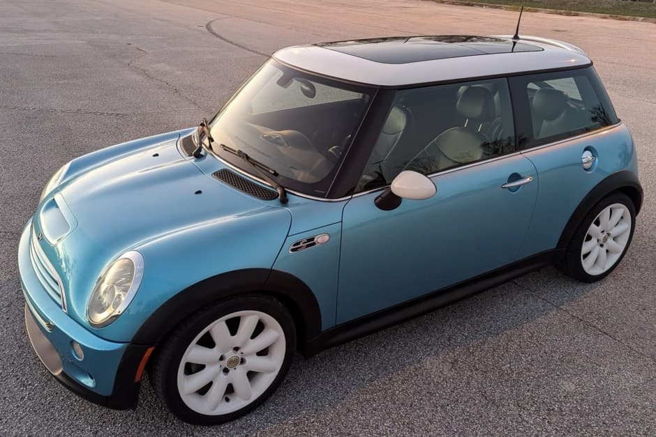 2004 Mini R53 Cooper S sold for $10,750