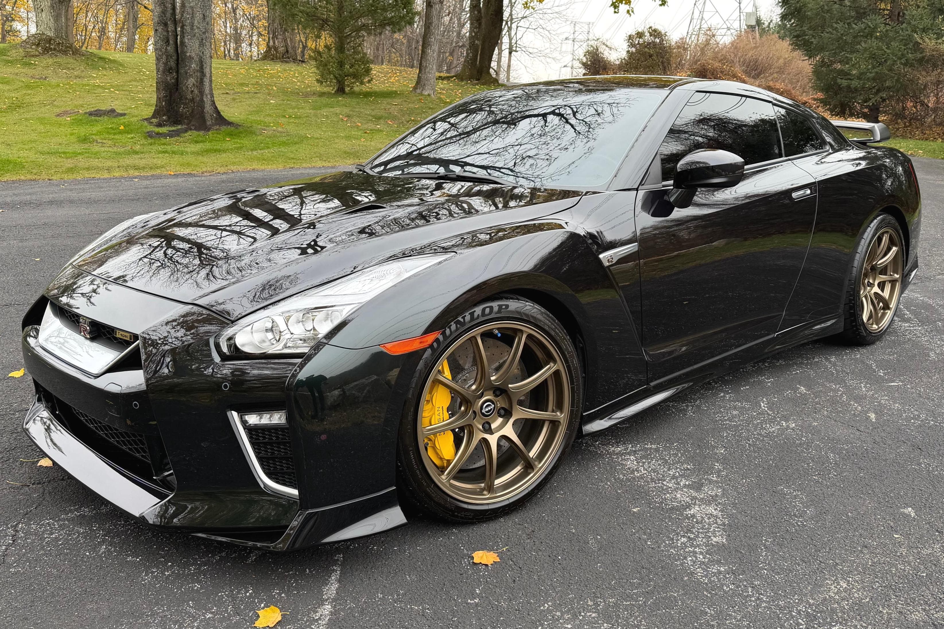 2021 Nissan R35 GT-R sold for $163,000