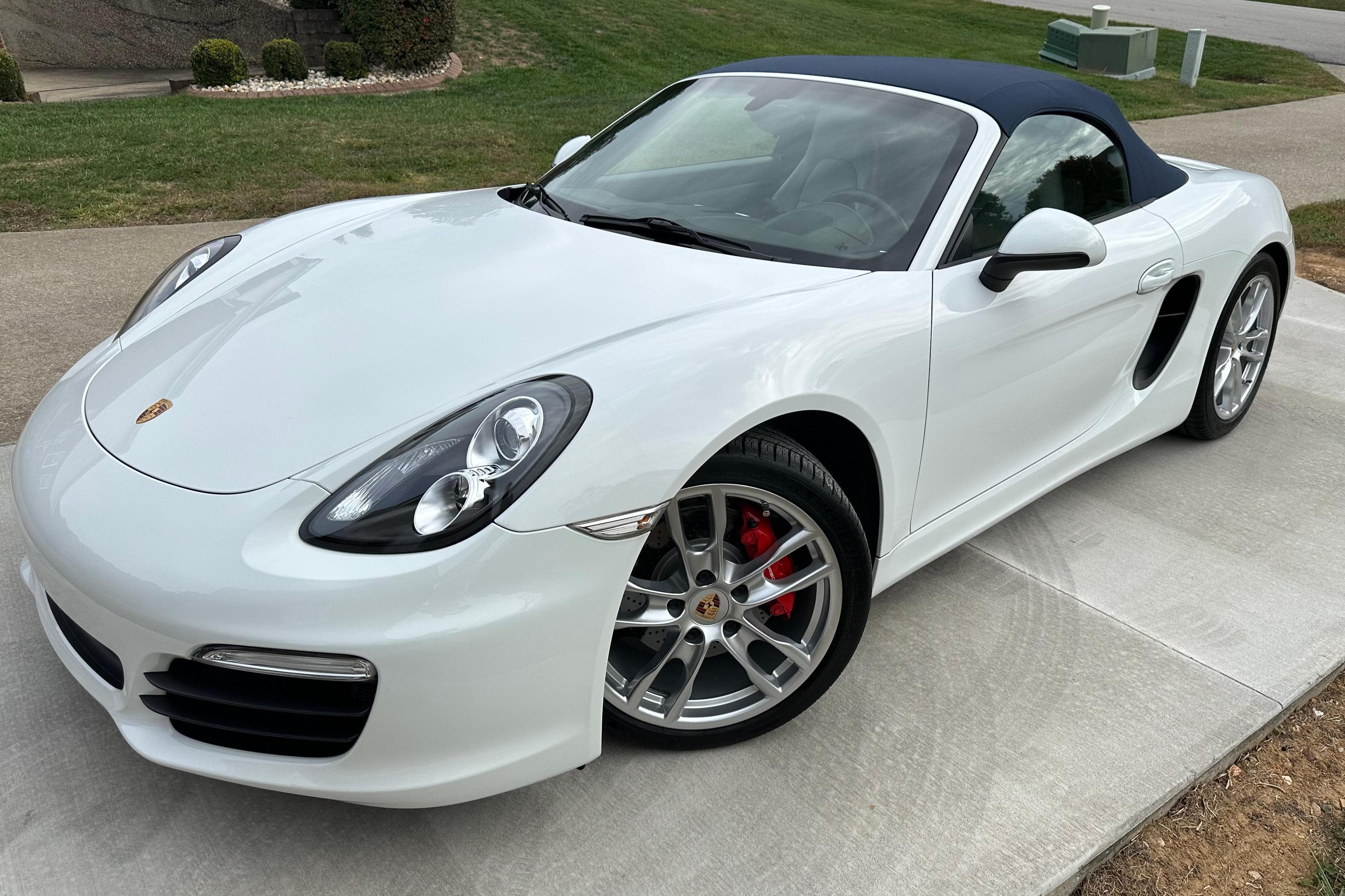 2014 Porsche 981 Boxster sold for $56,000