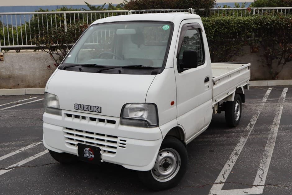 2000 Suzuki Carry sold for $5,500