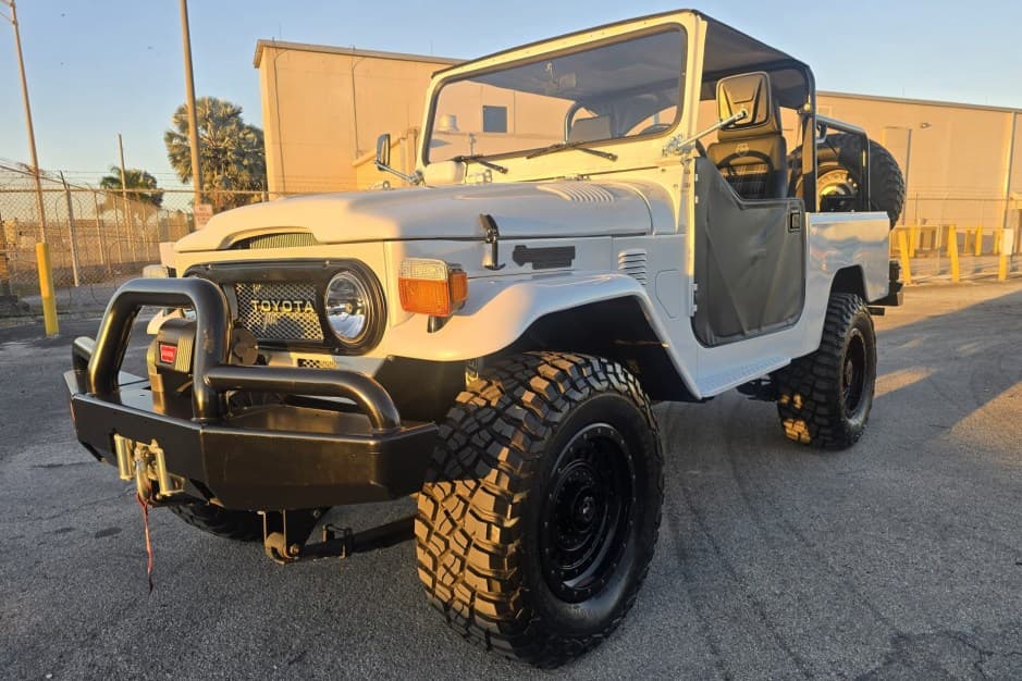 1979 Toyota Land Cruiser FJ43 sold for $33,500