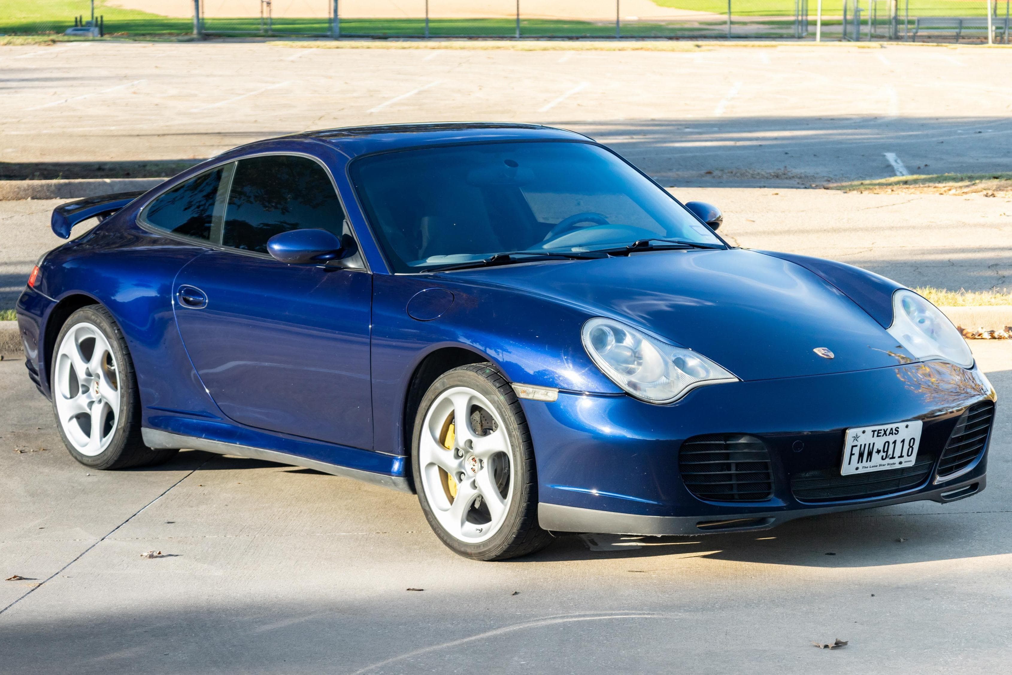 2003 Porsche 996 911 sold for $32,250