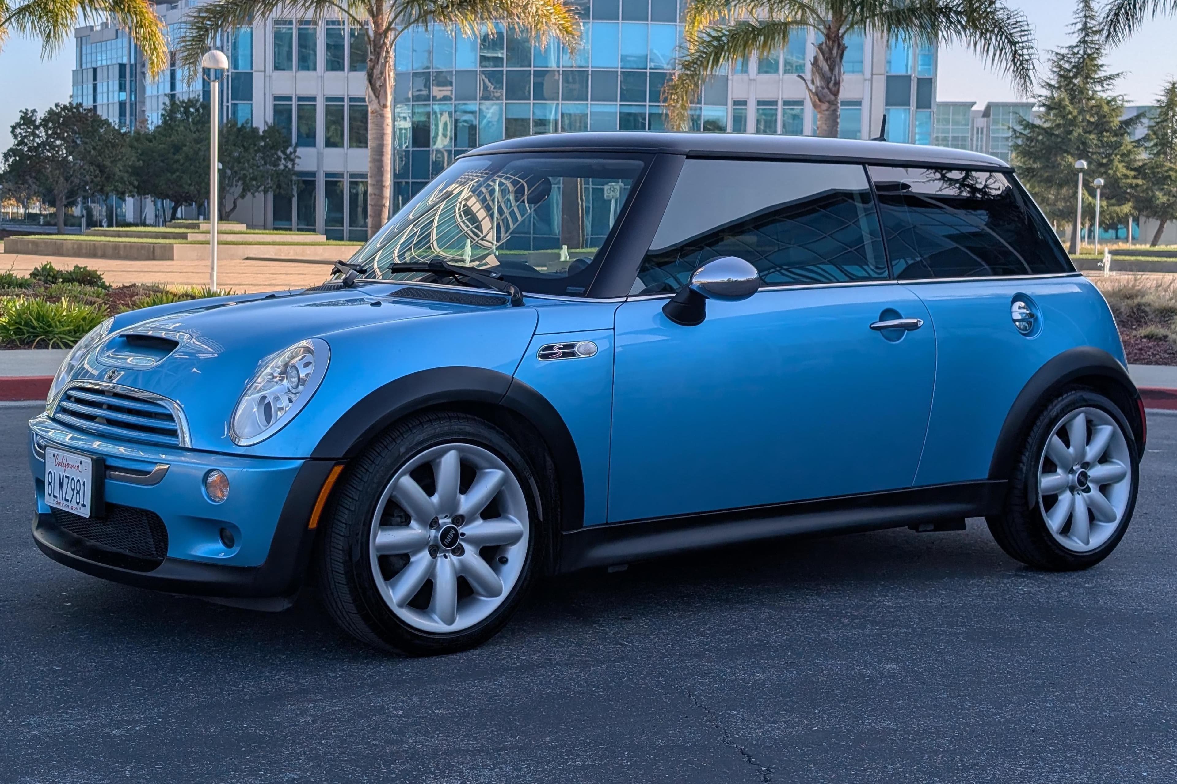 2005 MINI Cooper sold for $10,099