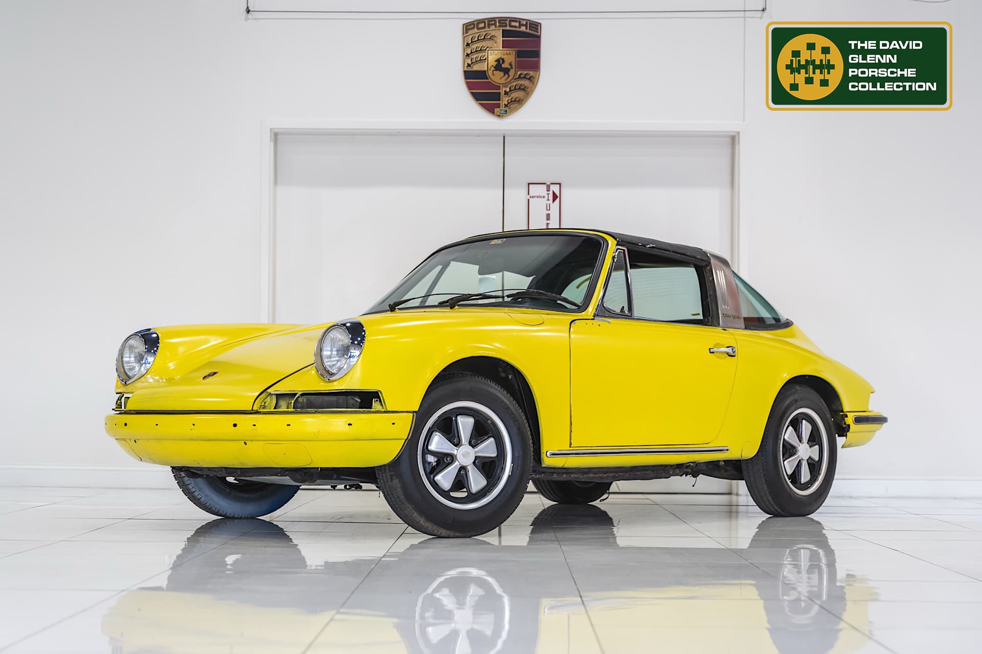 1969 Porsche 911 sold for $59,777