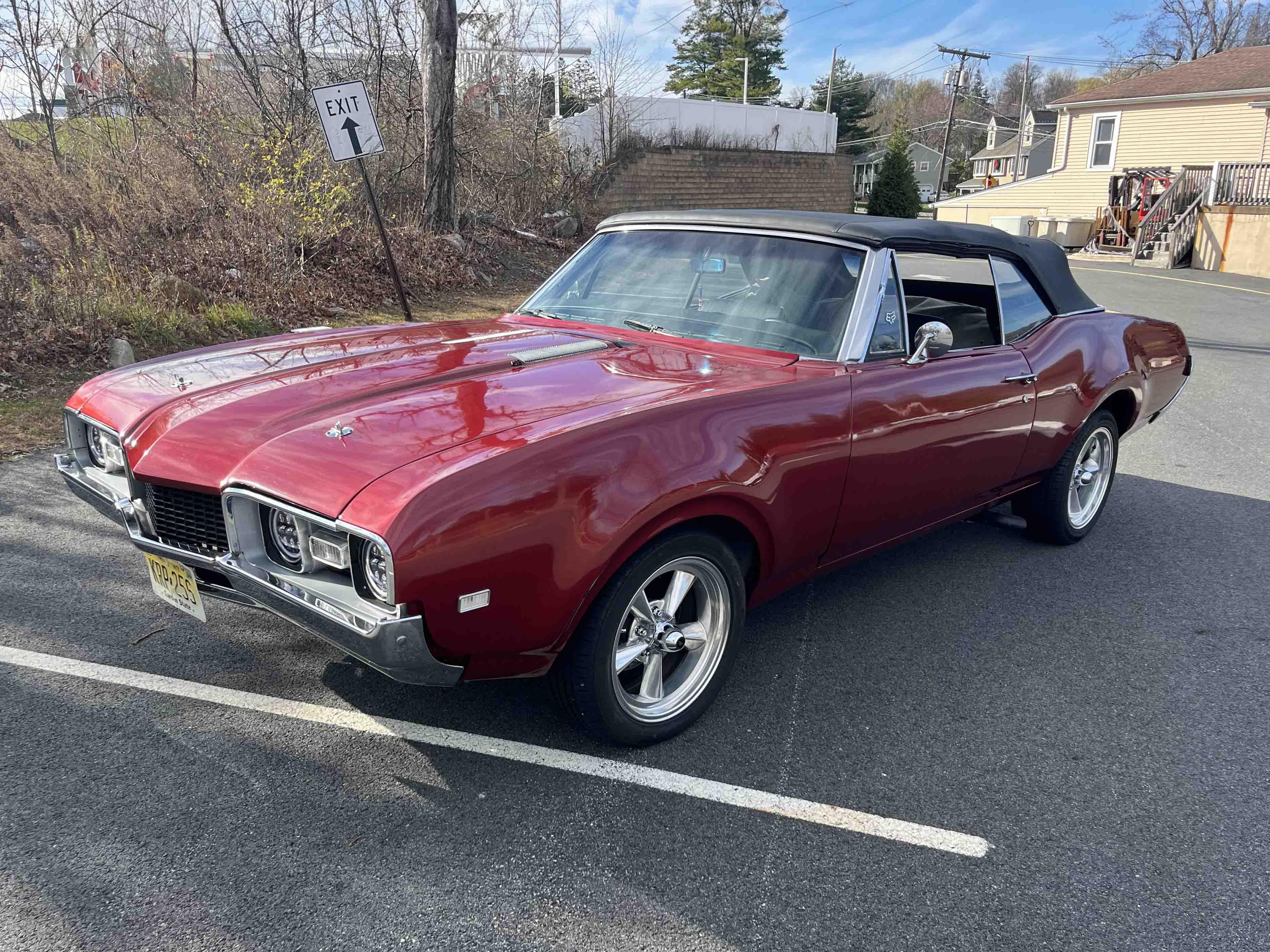 1968 Oldsmobile Cutlass sold for $15,750