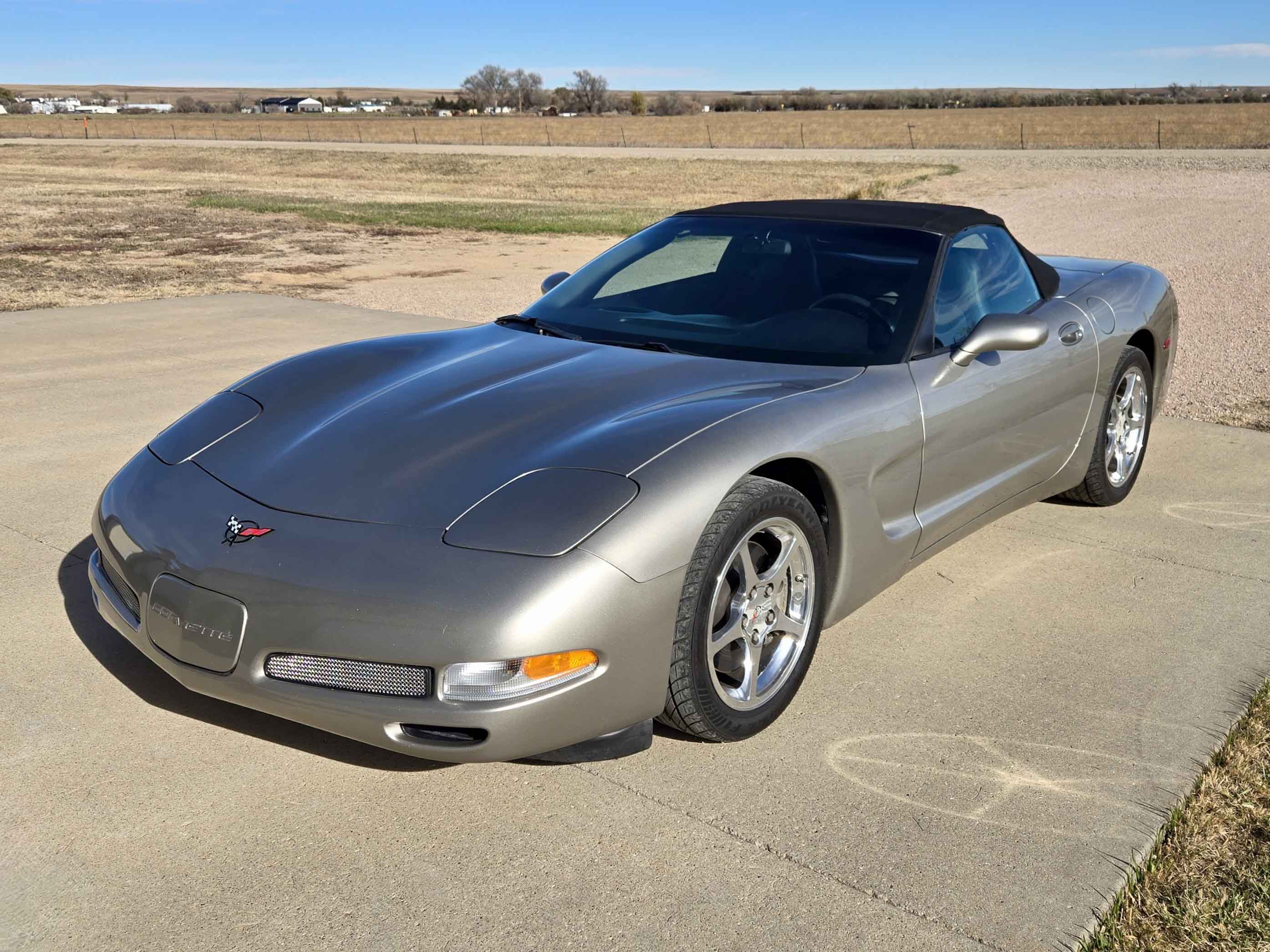 2002 Chevrolet Corvette sold for $10,250