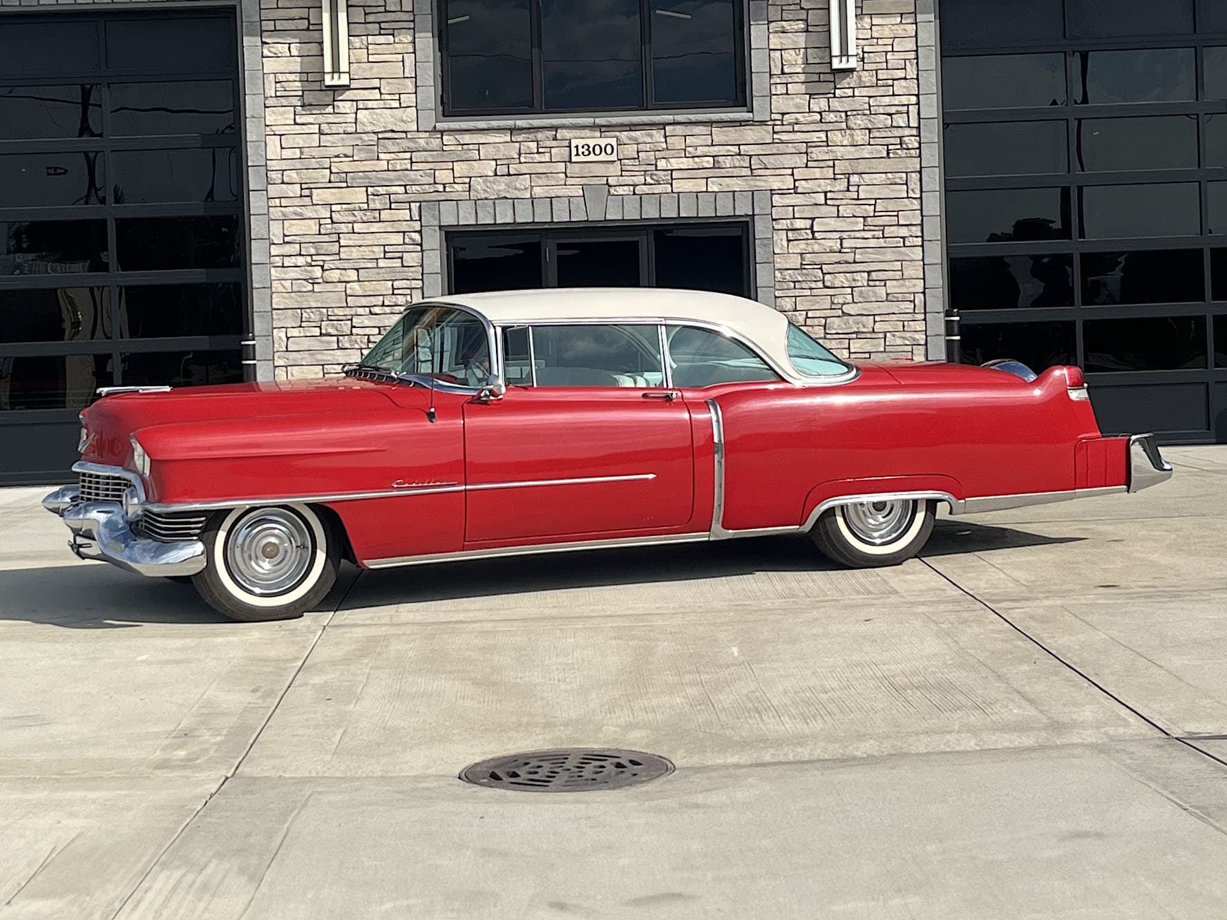 1954 Cadillac Series 62 sold for $17,277