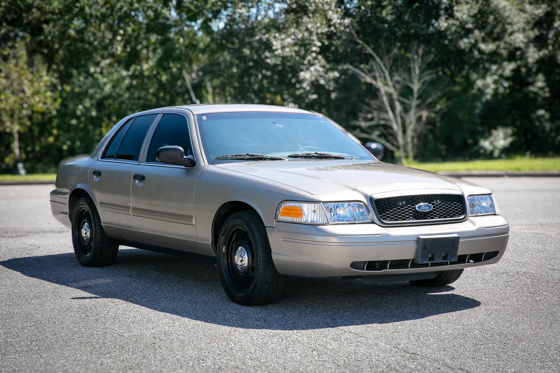 2011 Ford Crown Victoria sold for $5,750