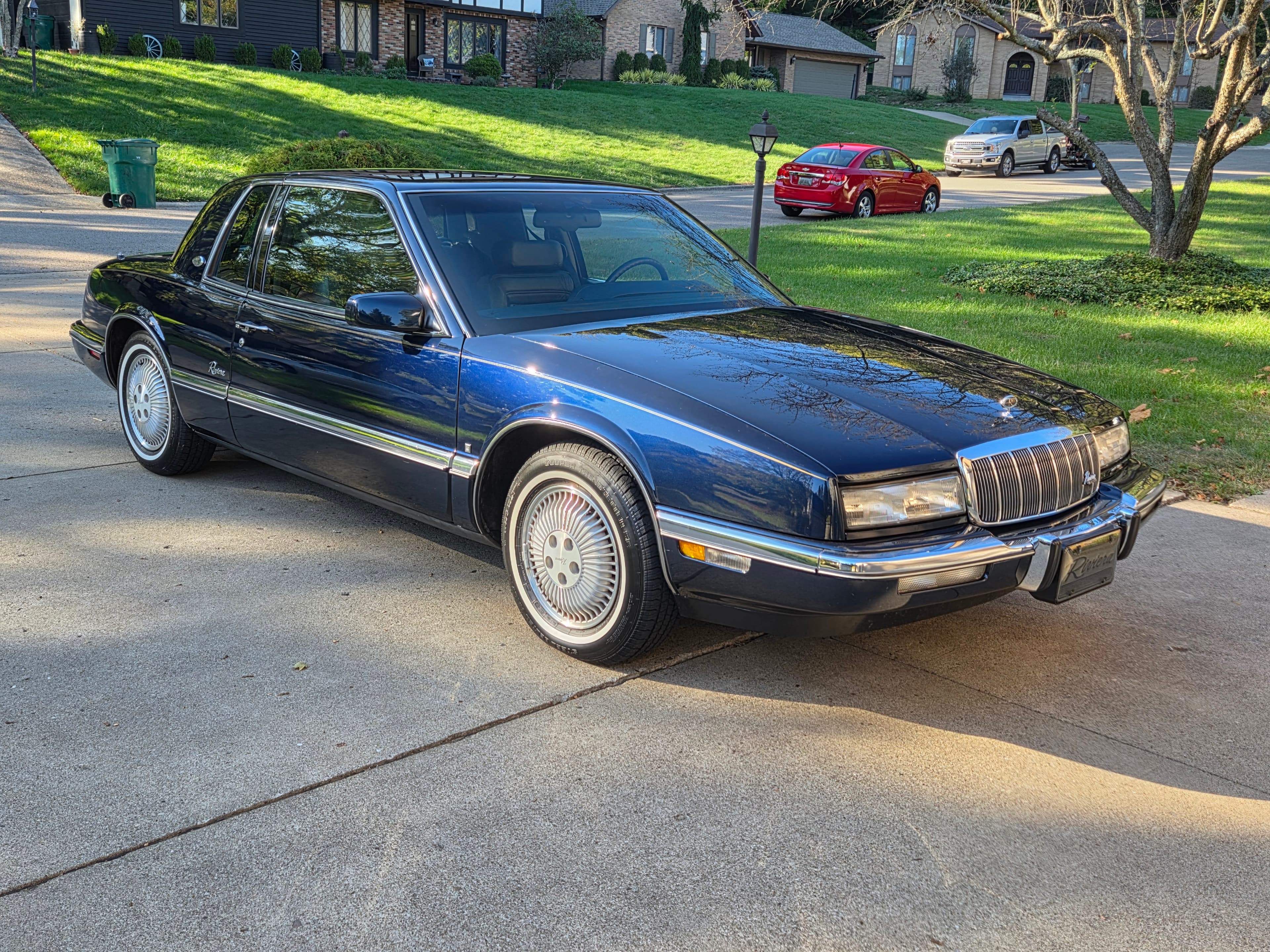 1992 Buick Riviera sold for $6,750