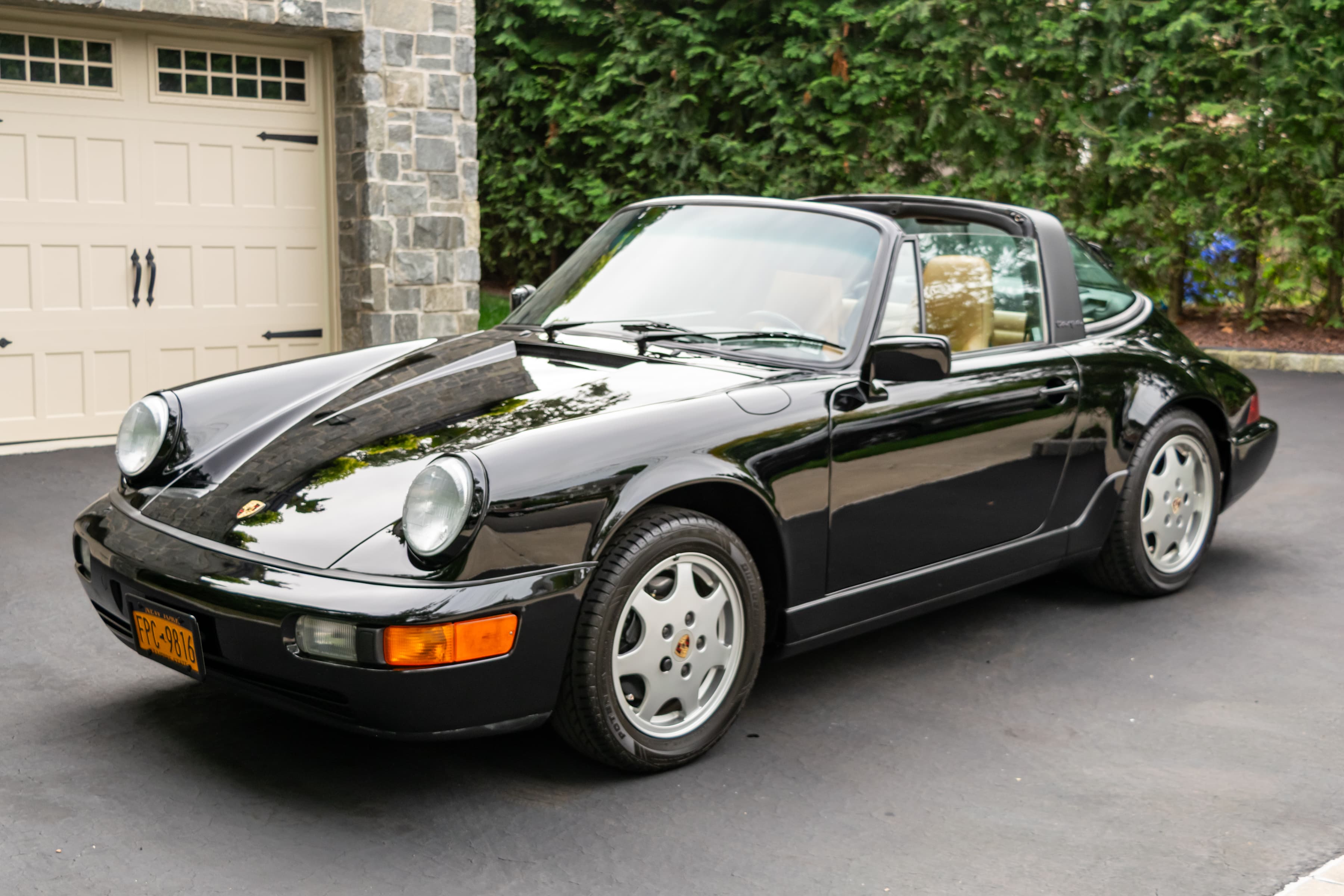 1990 Porsche 911 sold for $0