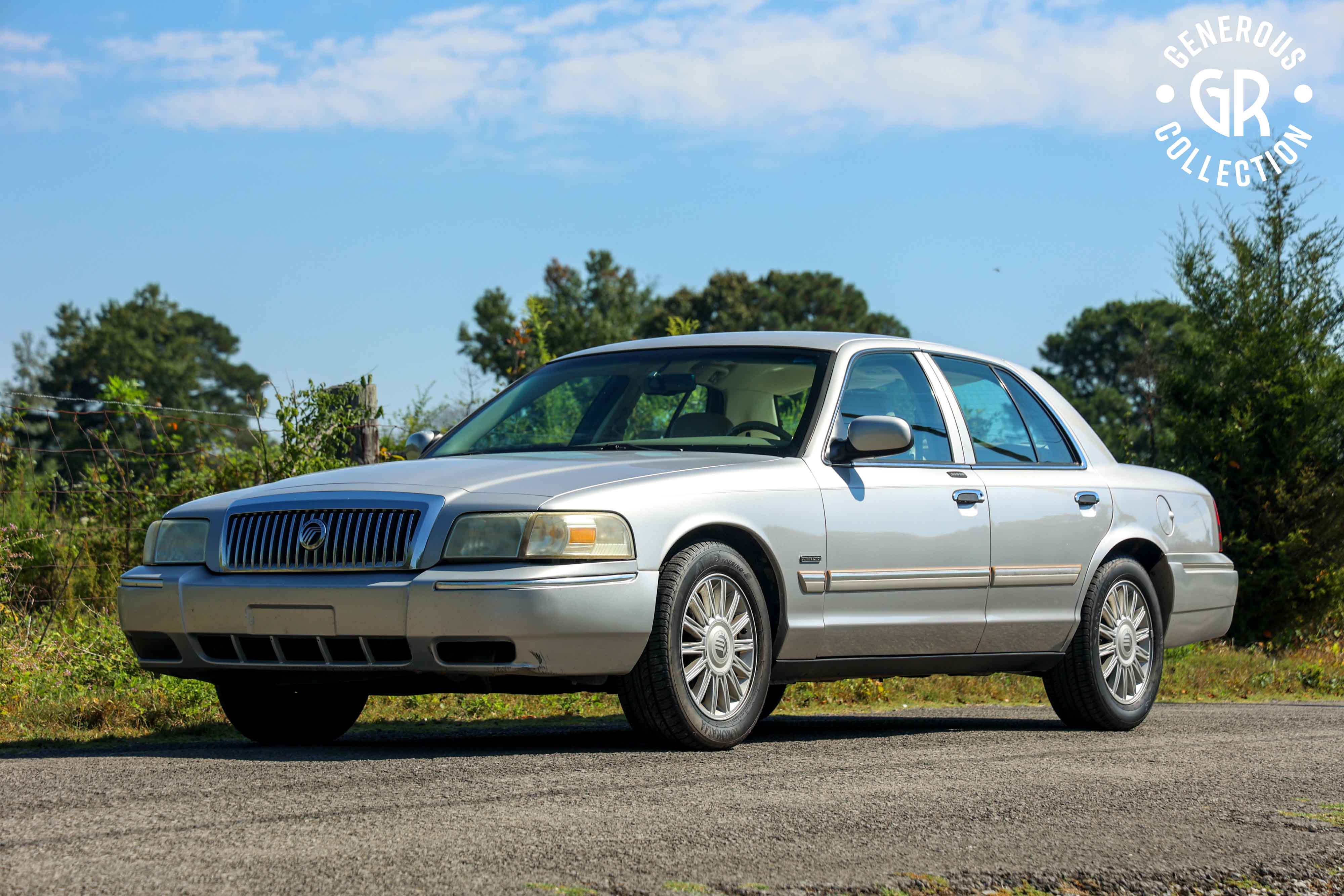 2009 Mercury Grand Marquis sold for $1,900