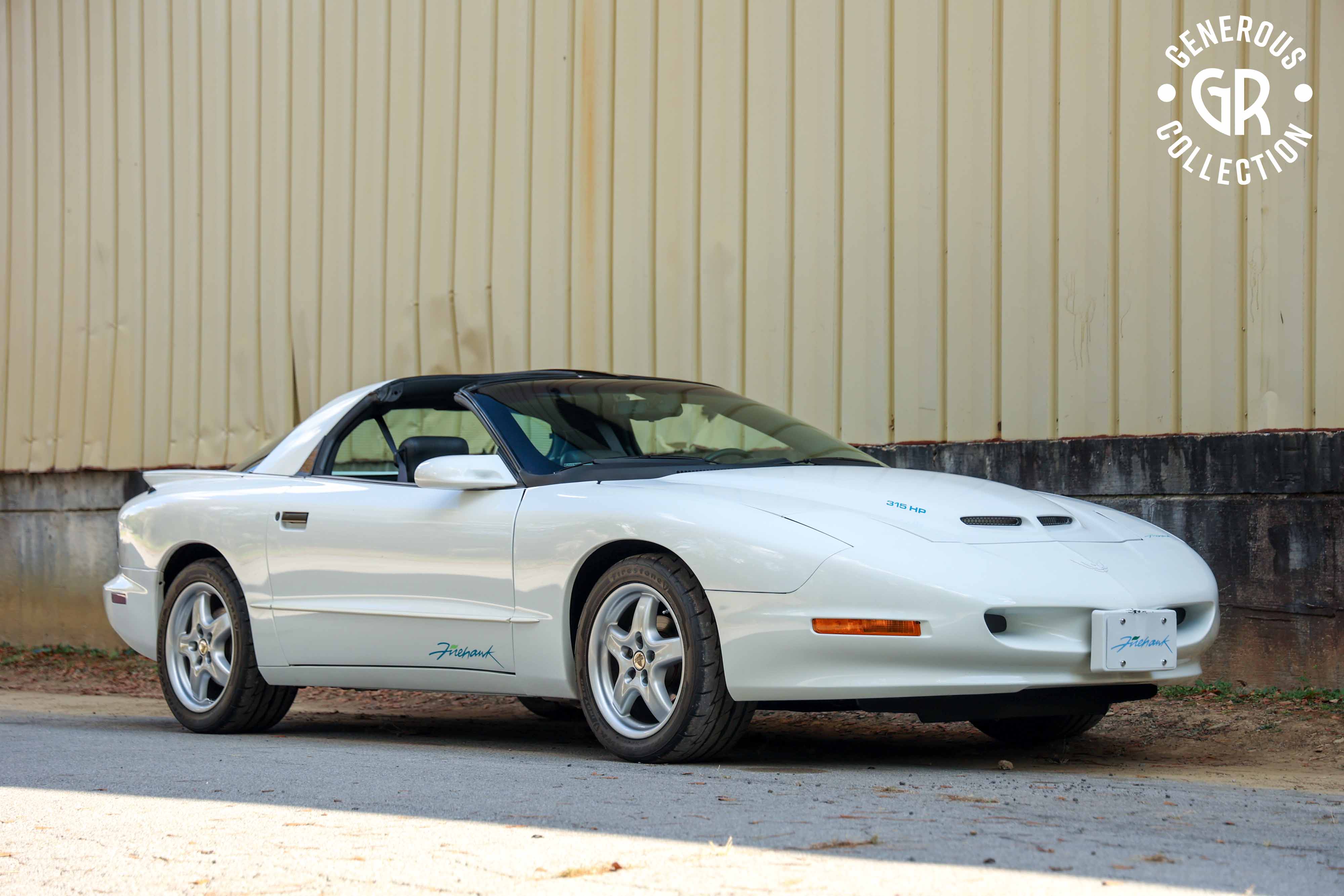 1995 Pontiac Firebird sold for $15,250