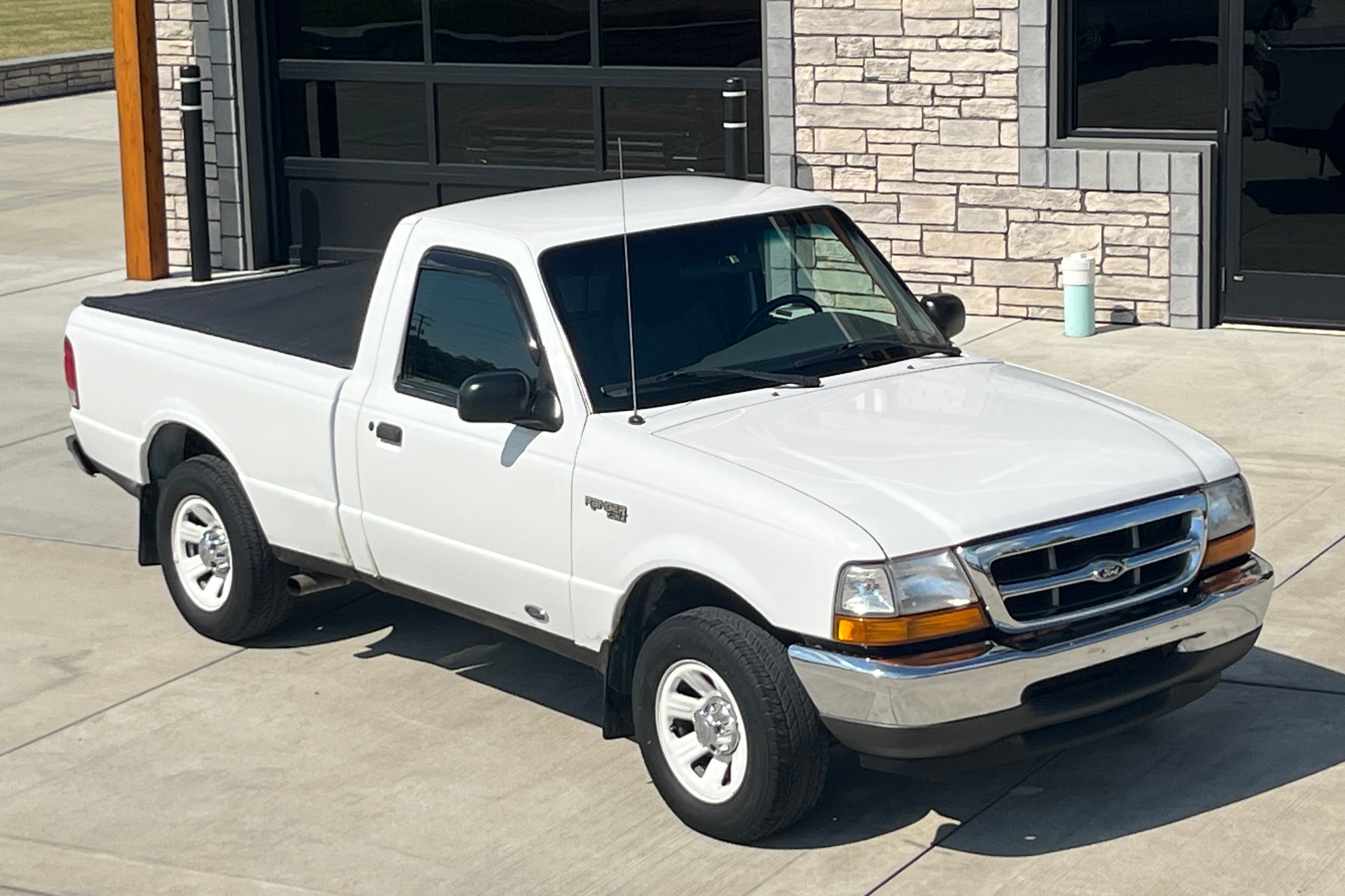 2000 Ford Ranger sold for $5,300