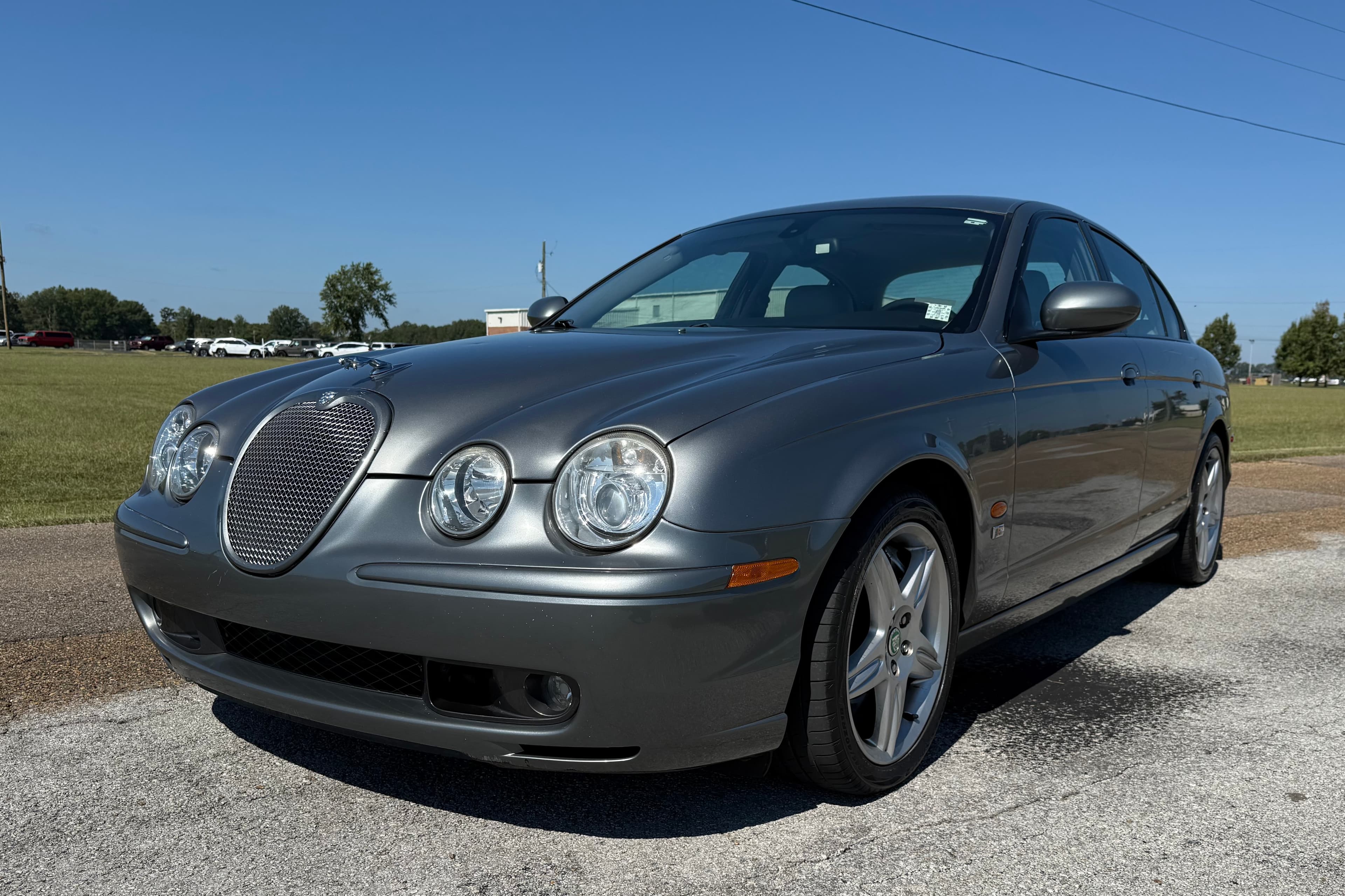 2003 Jaguar S-Type R sold for $6,500